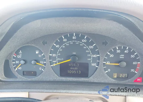 2000 Mercedes-Benz E 320 из США, поврежденный, VIN WDBJF65J7YB125521